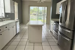 2435 SE 7th Pl, Homestead, FL 33033 - Photo 13