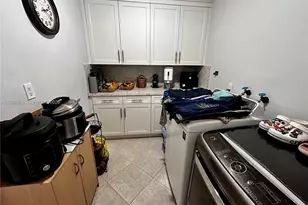 19302 NW 47th Pl, Miami Gardens, FL 33055 - Photo 25