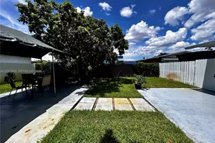 19302 NW 47th Pl, Miami Gardens, FL 33055 - Photo 9