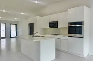 6651 NW 173rd Ln, Hialeah, FL 33015 - Photo 5