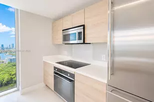 16385 Biscayne Blvd, North Miami Beach, FL 33160 - Photo 15