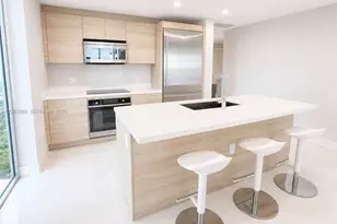 16385 Biscayne Blvd, North Miami Beach, FL 33160 - Photo 13