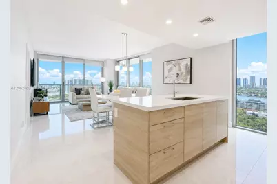 16385 Biscayne Blvd #2007, North Miami Beach, FL 33160 - Photo 11