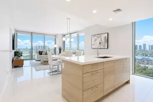 16385 Biscayne Blvd, North Miami Beach, FL 33160 - Photo 11