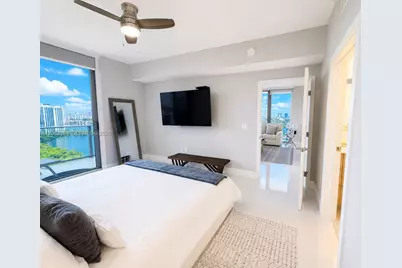 16385 Biscayne Blvd #2007, North Miami Beach, FL 33160 - Photo 21