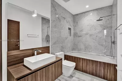 1000 Brickell Plaza #1904, Miami, FL 33131 - Photo 7