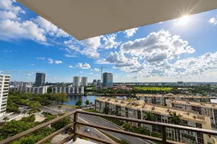 600 Three Islands Boulevard, Hallandale Beach, FL 33009 - Photo 9