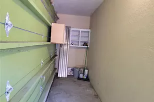 7927 NW 50th St, Lauderhill, FL 33351 - Photo 31