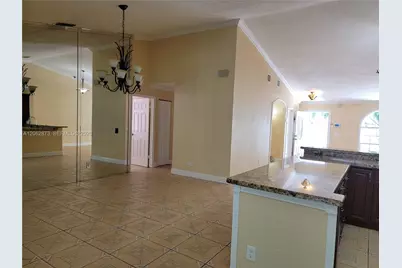 7927 NW 50th St, Lauderhill, FL 33351 - Photo 5