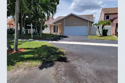 7927 NW 50th St, Lauderhill, FL 33351 - Photo 19