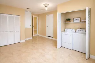 7927 NW 50th St, Lauderhill, FL 33351 - Photo 13
