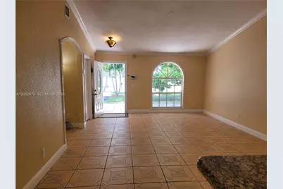 7927 NW 50th St, Lauderhill, FL 33351 - Photo 7