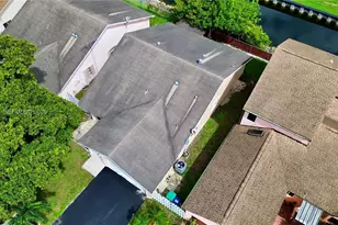 7927 NW 50th St, Lauderhill, FL 33351 - Photo 35