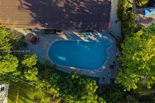 7761 NW 42nd Pl, Coral Springs, FL 33065 - Photo 37