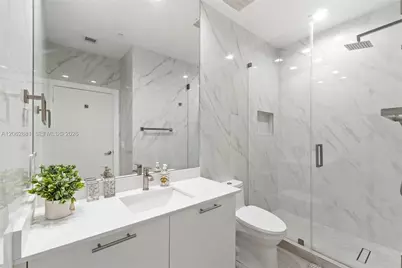 950 Brickell Bay Dr #5507, Miami, FL 33131 - Photo 15