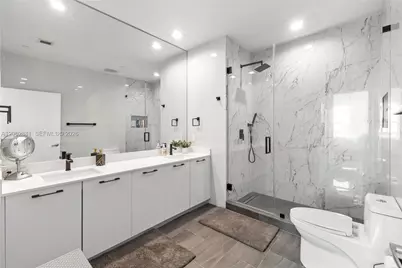 950 Brickell Bay Dr #5507, Miami, FL 33131 - Photo 17