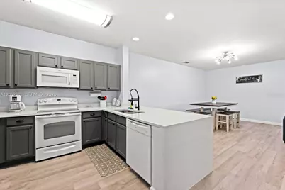 3175 Feltrim Place #305, Kissimmee, FL 34747 - Photo 3