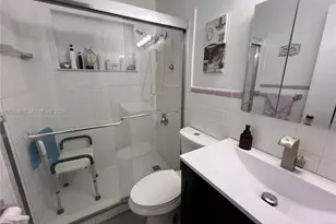 12510 W Golf Dr, Miami, FL 33167 - Photo 9