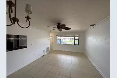7880 NW 11th St #0, Pembroke Pines, FL 33024 - Photo 11