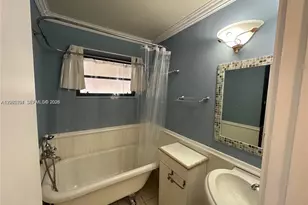 7880 NW 11th St, Pembroke Pines, FL 33024 - Photo 15