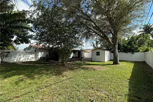 7880 NW 11th St, Pembroke Pines, FL 33024 - Photo 7