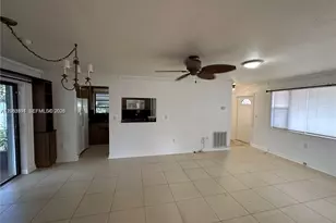 7880 NW 11th St, Pembroke Pines, FL 33024 - Photo 9