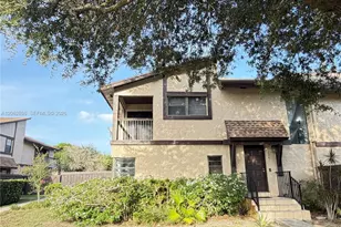 2041 Bayberry Dr, Pembroke Pines, FL 33024 - Photo 39