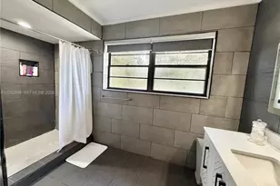 2041 Bayberry Dr, Pembroke Pines, FL 33024 - Photo 21