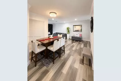 2041 Bayberry Dr, Pembroke Pines, FL 33024 - Photo 5