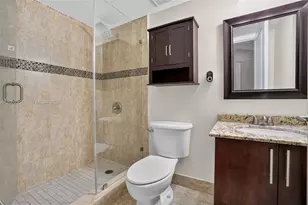 7085 NW 173rd Dr, Hialeah, FL 33015 - Photo 21
