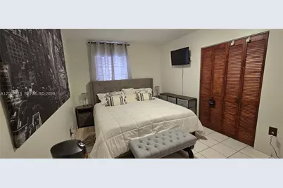 1345 W 41st St #6, Hialeah, FL 33012 - Photo 9