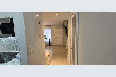 1345 W 41st St #6, Hialeah, FL 33012 - Photo 23