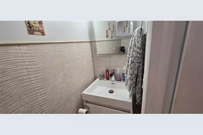 1345 W 41st St #6, Hialeah, FL 33012 - Photo 21