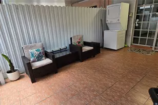 1345 W 41st St, Hialeah, FL 33012 - Photo 25