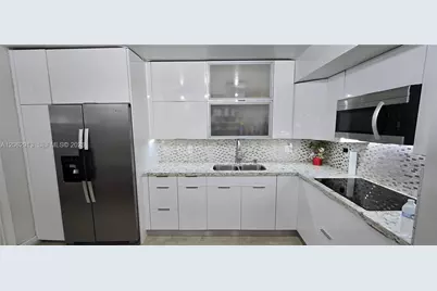 1345 W 41st St #6, Hialeah, FL 33012 - Photo 11