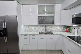 1345 W 41st St, Hialeah, FL 33012 - Photo 11