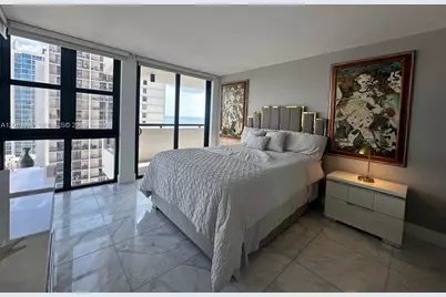 2555 Collins Ave #1400, Miami Beach, FL 33140 - Photo 13