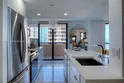 2555 Collins Ave #1400, Miami Beach, FL 33140 - Photo 11