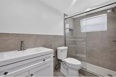 4000 NE 170th St #606, North Miami Beach, FL 33160 - Photo 17