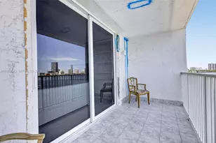 4000 NE 170th St, North Miami Beach, FL 33160 - Photo 25