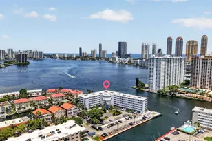 4000 NE 170th St, North Miami Beach, FL 33160 - Photo 17