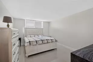4000 NE 170th St, North Miami Beach, FL 33160 - Photo 15