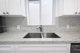 1015 NW 8th Ave, Fort Lauderdale, FL 33311 - Photo 5