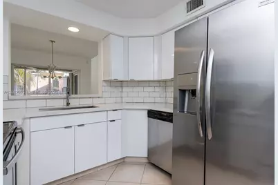 1540 N Trafalgar Cir, Hollywood, FL 33020 - Photo 7