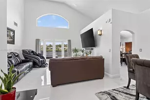 13020 SW 17th Ct, Miramar, FL 33027 - Photo 9