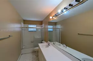 2231 N Cordoba Bend, Weston, FL 33327 - Photo 19