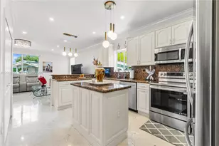 2776 SW 143rd Pl, Miami, FL 33175 - Photo 13