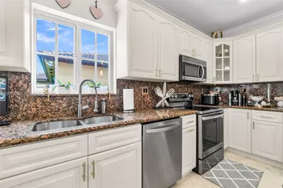 2776 SW 143rd Pl, Miami, FL 33175 - Photo 17