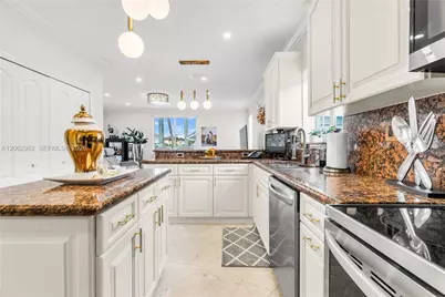 2776 SW 143rd Pl, Miami, FL 33175 - Photo 13