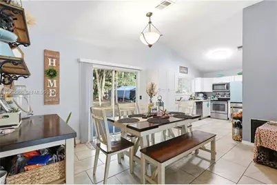 4022 E Sunflower Circle, Labelle, FL 33935 - Photo 9